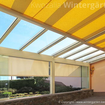 Hitzeschutz: Sonnenschutzmarkisen innen und außen für  den Wintergarten